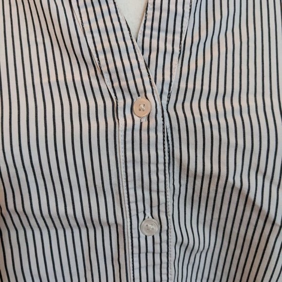 Button Down Blouse L - Picture 11 of 11